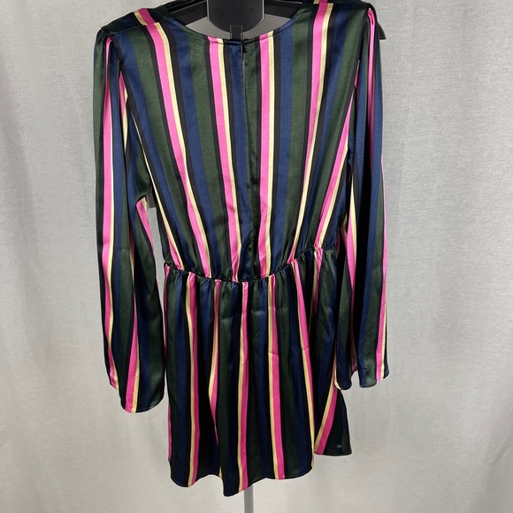 Top shop STRIPE PRINT MINI DRESS WITH TIE FRONT IN MULTI size 6 NWT - Picture 8 of 10